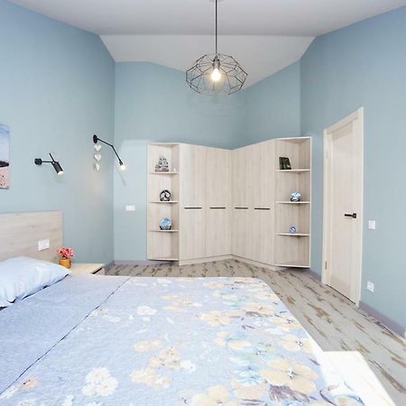 Luxury Apartment In The Heart Odessa Ngoại thất bức ảnh