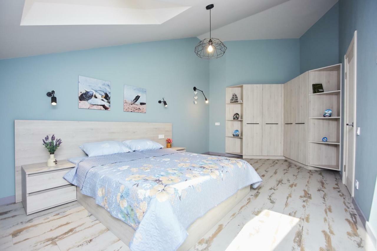 Luxury Apartment In The Heart Odessa Ngoại thất bức ảnh