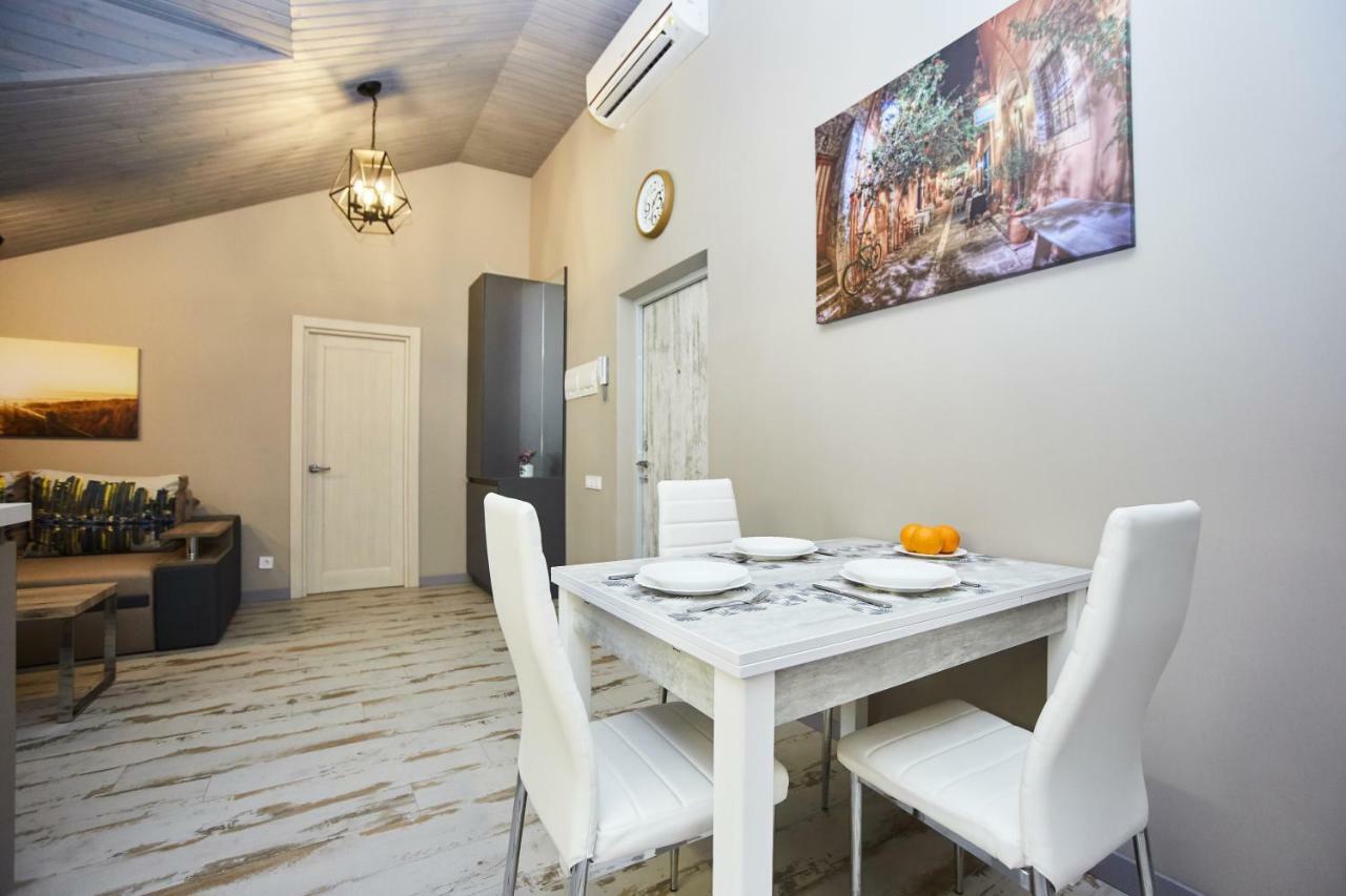 Luxury Apartment In The Heart Odessa Ngoại thất bức ảnh